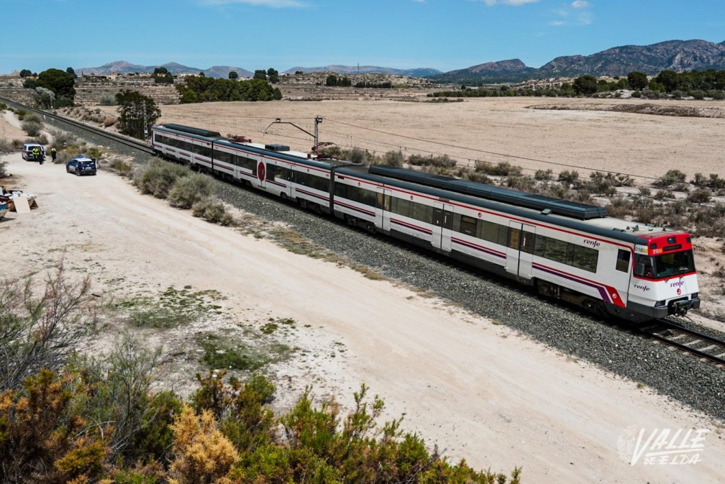 Un tren arrolla a una persona en el túnel de La Torreta Valle de Elda