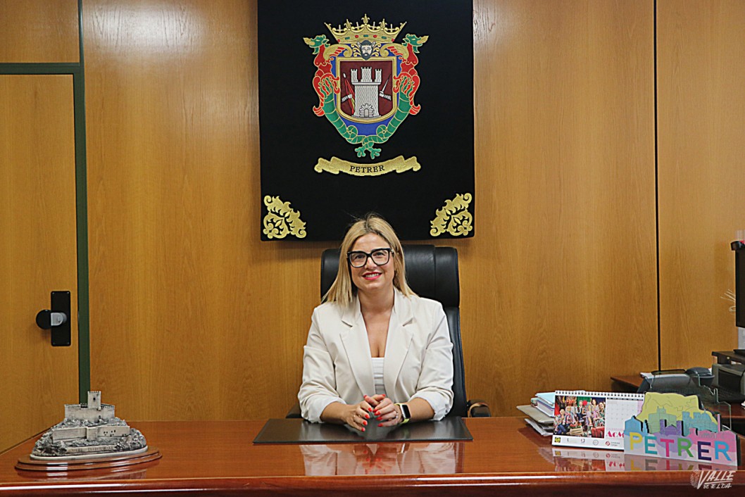 Irene Navarro anuncia su candidatura por el PSOE para las elecciones de 2027