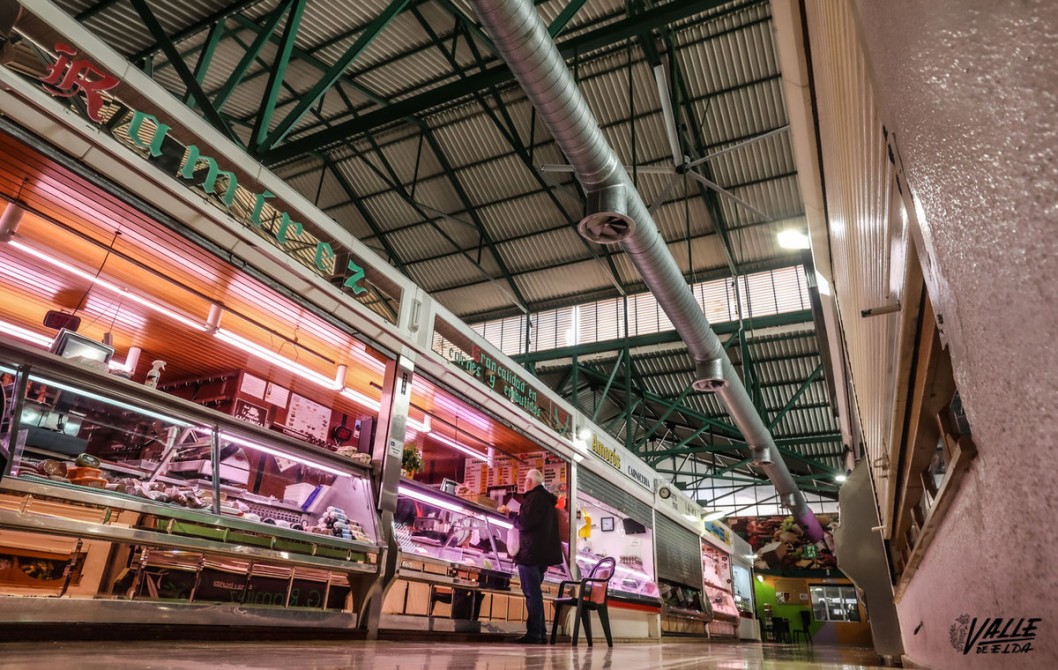 El Mercado La Frontera de Petrer mejora su eficiencia energética y seguridad El Mercado La Frontera de Petrer mejora su eficiencia energética y seguridad