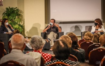 &Eacute;xito de las jornadas para mayores de la Asociaci&oacute;n de Periodistas de Alicante y Aulas de la Tercera Edad