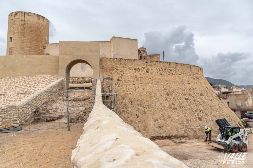 Elda recibe un premio por la difusión del patrimonio cultural, histórico y medioambiental Elda recibe un premio por la difusión del patrimonio cultural, histórico y medioambiental