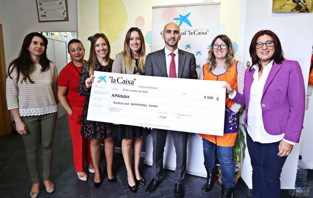 Apanah recibe 4.500 euros para la adquisición de material de estenotipia Apanah recibe 4.500 euros para la adquisición de material de estenotipia
