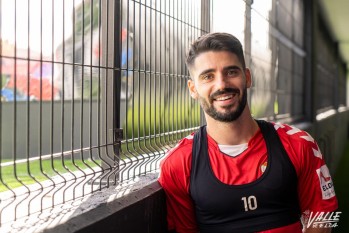 Cris Montes renueva con el Eldense hasta 2026