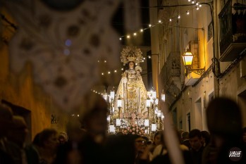 Devoci&oacute;n por la Virgen del Remedio en Petrer