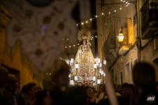 Devoci&oacute;n por la Virgen del Remedio en Petrer