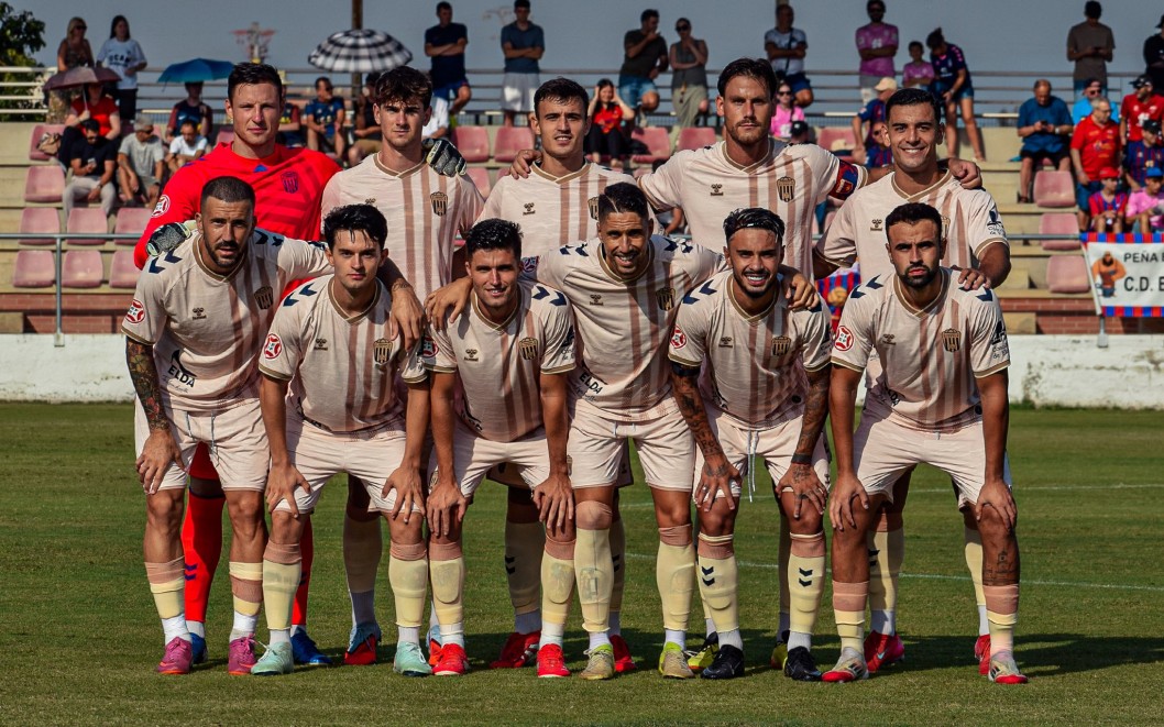 Empate con suspense entre UCAM Murcia y CD Eldense Empate con suspense entre UCAM Murcia y CD Eldense
