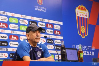 Claudio Barrag&aacute;n: "Vamos ir con el guion establecido hasta ahora, a partir de ah&iacute; entra el acierto que tengamos en cada jornada"