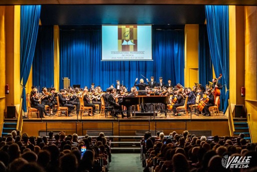 La Orquesta del Conservatorio Ana Mar&iacute;a S&aacute;nchez deleit&oacute; a centenares de personas en ADOC