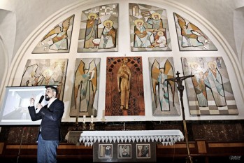 El ciclo Art en valor ensalza la importancia del "Retablo de la Inmaculada Concepci&oacute;n" de Elda