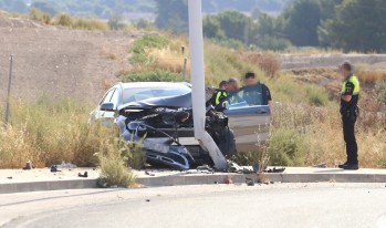 Aparatoso accidente en la calle El Tope de Finca Lacy