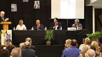 La presentaci&oacute;n de la revista anuncia la llegada de las Fiestas Mayores de Elda
