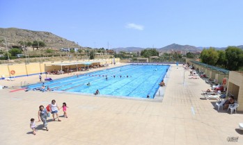 Las piscinas del CEE ser&aacute;n las primeras en abrir