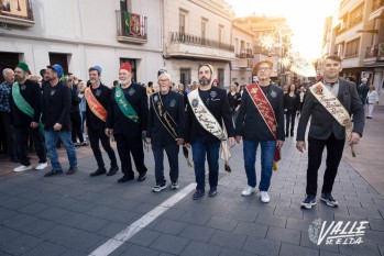 Emoci&oacute;n y alegr&iacute;a en la Entraeta Conmemorativa de Petrer