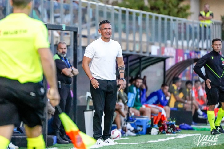Dani Ponz: "Hay que pensar que con el Castell&oacute;n jugamos el partido m&aacute;s importante por las dificultades que plantea"
