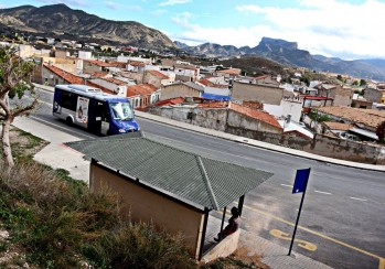 El Ministerio sufraga los 32.440 euros de p&eacute;rdidas del transporte p&uacute;blico de Elda