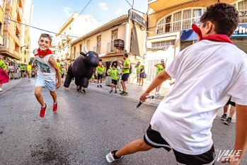 Cientos de personas disfrutan de los Sanfermines solidarios