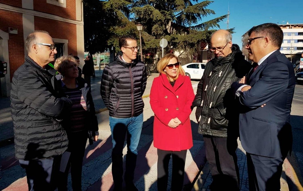 Alfaro reivindica una mayor conexión ferroviaria entre Elda y Valencia Alfaro reivindica una mayor conexión ferroviaria entre Elda y Valencia