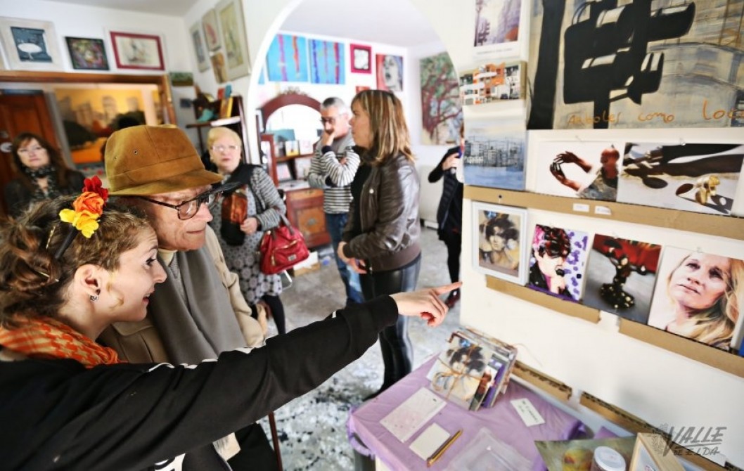 Los artistas locales de Cadmio volverán a abrir sus estudios tras el éxito de su primera jornada Los artistas locales de Cadmio volverán a abrir sus estudios tras el éxito de su primera jornada