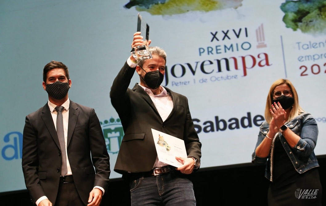 Diego Tomás y su empresa petrerense Genion Lab ganan el Premio Jovempa al talento joven Diego Tomás y su empresa petrerense Genion Lab ganan el Premio Jovempa al talento joven