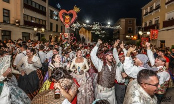 Fraternidad se lleva el primer premio de las Fallas y Zona Centro gana la categor&iacute;a infantil