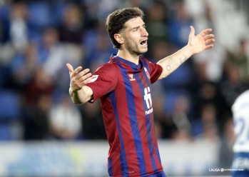 El Tenerife acaba con la racha del Eldense (1-0)