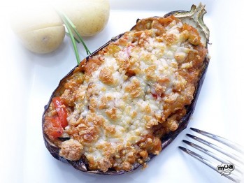 Berenjenas rellenas de at&uacute;n