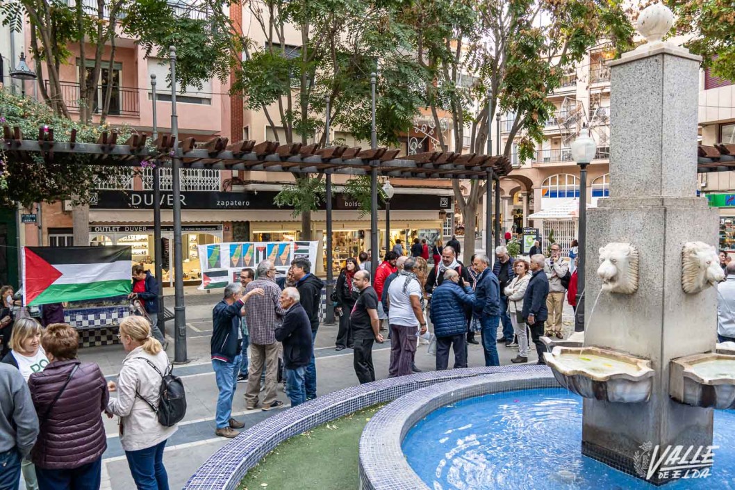 Concentraci&oacute;n por el asalto a la Flotilla: "Todos a las calles"