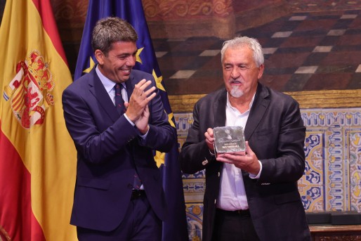 Paco Torreblanca recibe la distinci&oacute;n de &ldquo;Ambaixador de la Comunitat Valenciana&rdquo;