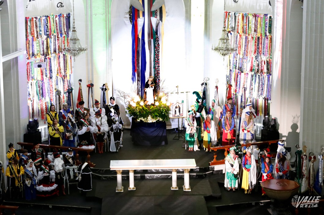 Conozca las Capitan&iacute;as de Moros y Cristianos 2026