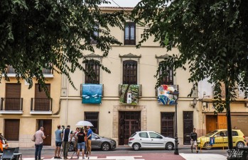 &ldquo;Art al balc&oacute;&rdquo; contar&aacute; con 82 lienzos en los balcones de Petrer
