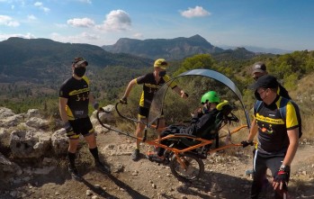 Zancadas sobre Ruedas llega a Elda para derribar barreras