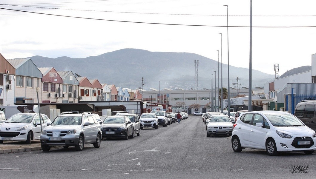 Elda invertirá más de 400.000 euros en la mejora de los tres polígonos industriales Elda invertirá más de 400.000 euros en la mejora de los tres polígonos industriales