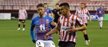 El Eldense pierde ante el SD Logro&ntilde;&eacute;s, pero mantiene el liderato (2-1)