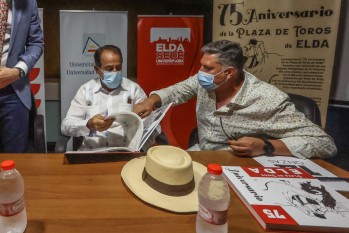 El libro "75 aniversario de la Plaza de Toros de Elda" se presenta en Alicante