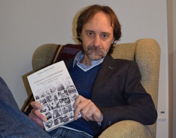 Pedro Pay&aacute;, director de la Sede Universitaria de Petrer, presenta su libro sobre la represi&oacute;n franquista en la zona