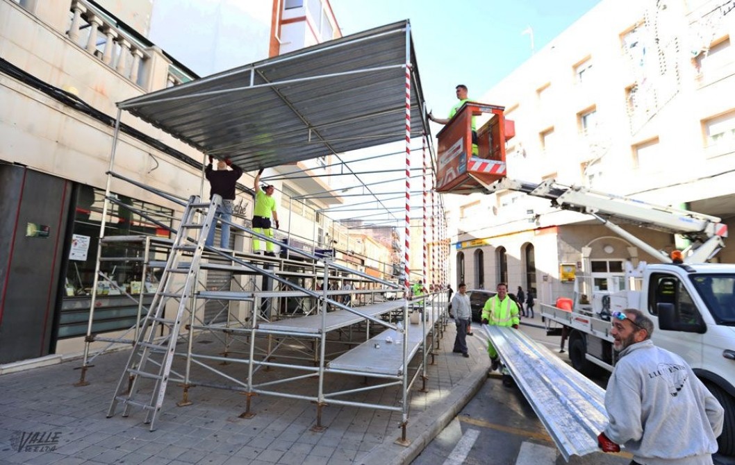 Petrer comienza a prepararse para las fiestas de Moros y Cristianos Petrer comienza a prepararse para las fiestas de Moros y Cristianos
