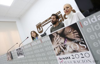 ACMAVI expone las fotograf&iacute;as de tama&ntilde;o real de su nuevo calendario en el Casino