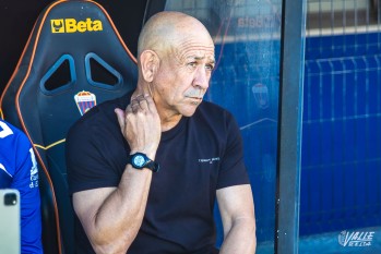 Claudio Barrag&aacute;n: &ldquo;Somos dos equipos similares en cuanto a juego as&iacute; que ganar&aacute; qui&eacute;n est&eacute; m&aacute;s acertado de cara a puerta&rdquo;