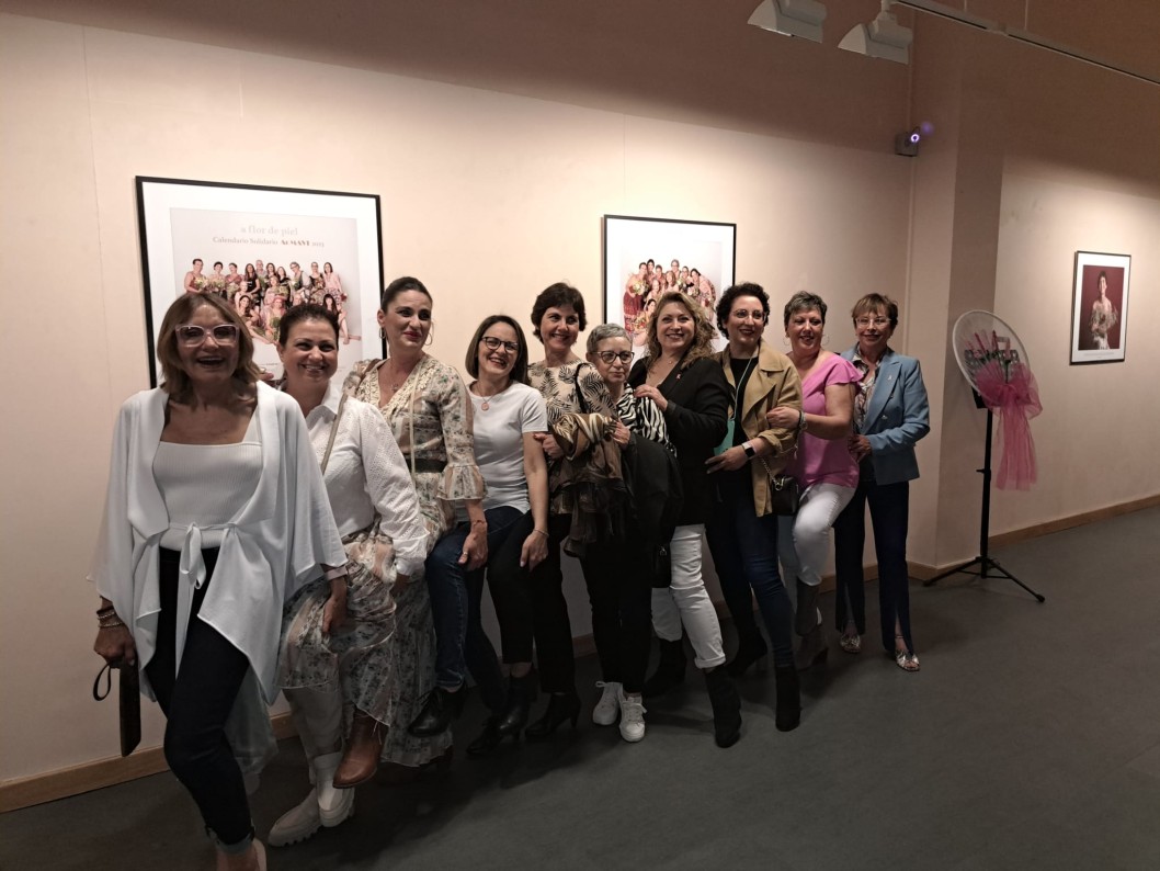 AcMAVI inaugura la exposición fotográfica de su calendario AcMAVI inaugura la exposición fotográfica de su calendario