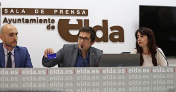 Once familias se beneficiar&aacute;n en Elda de las nuevas tarjetas solidarias de C&aacute;ritas Diocesanas