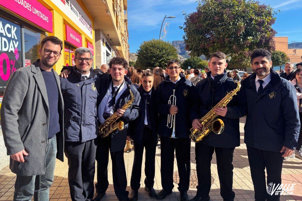 La Asociaci&oacute;n Virgen del Remedio de Petrer recoge a cuatro nuevos m&uacute;sicos