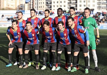 Un renovado Eldense suma un punto que le sabe a poco ante el Ebro (2-2)