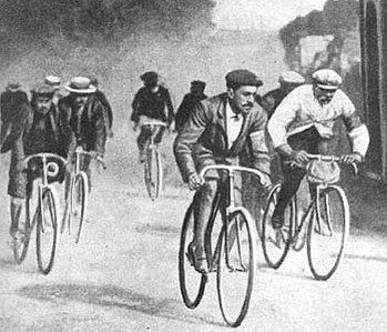 Accidente ciclista en el t&uacute;nel de La Torreta