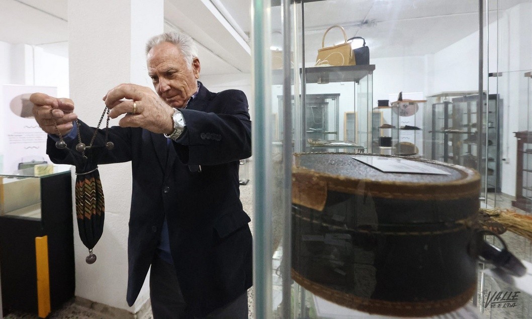 ¿Cómo es posible rechazar un Museo del Bolso de 600 piezas cedido de manera gratuita? ¿Cómo es posible rechazar un Museo del Bolso de 600 piezas cedido de manera gratuita?