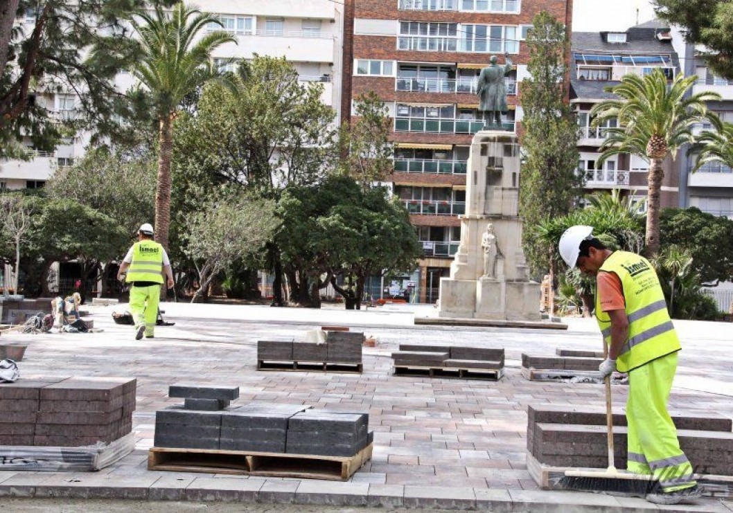 Las obras de la Plaza Castelar finalizarán durante el mes de abril Las obras de la Plaza Castelar finalizarán durante el mes de abril