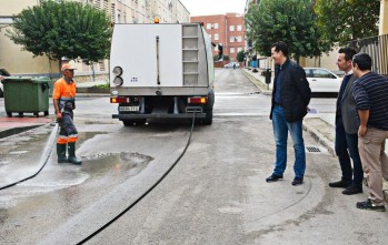 El Ayuntamiento comienza una campa&ntilde;a de limpieza de refuerzo en todos los barrios de la ciudad