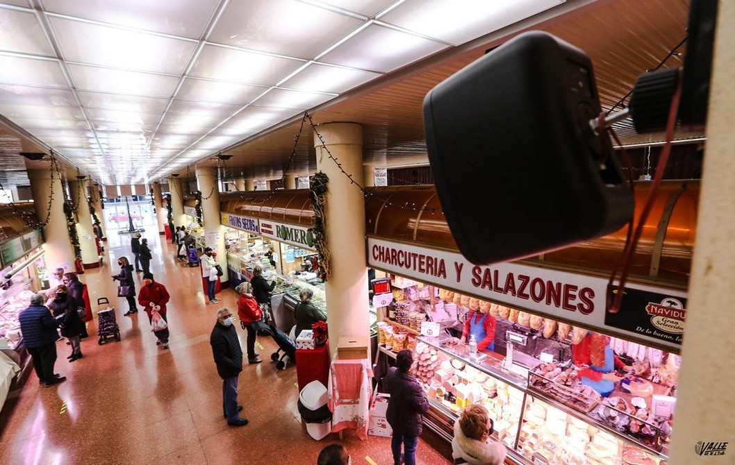 Arreglan para Navidad la megafonía de los Mercados Arreglan para Navidad la megafonía de los Mercados