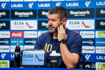 Fernando Est&eacute;vez: "El partido de ma&ntilde;ana es una final porque podemos pasar de la barrera de los 40 puntos"