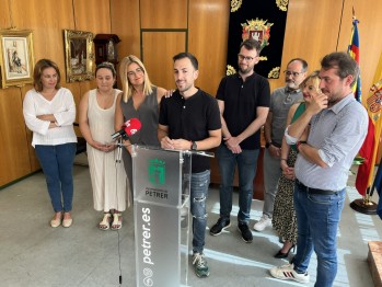 El concejal petrer&iacute; Pablo Liz&aacute;n renuncia a su acta por motivos profesionales