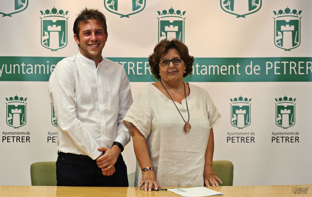 Petrer solicita 300.000 euros al Consell para dar empleo a 32 desempleados mayores de 30 años Petrer solicita 300.000 euros al Consell para dar empleo a 32 desempleados mayores de 30 años